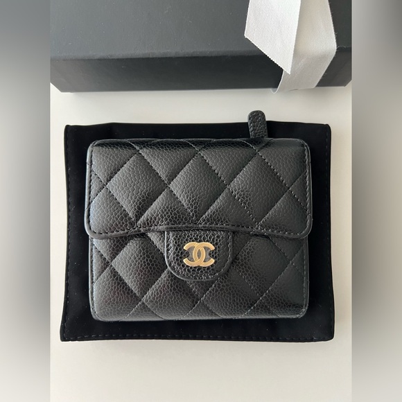 CHANEL Classic Small Flap Wallet Caviar Black - Picture 4 of 9